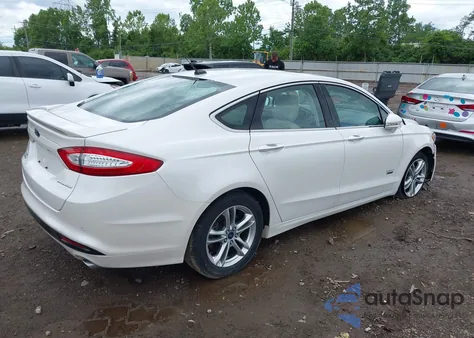 2016 Ford Fusion Energi Titanium из США, поврежденный, VIN 3FA6P0SU5GR287017